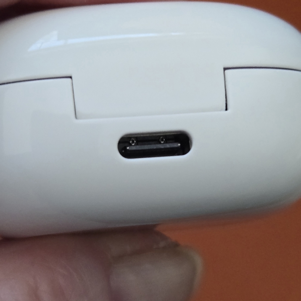 Samsung Galaxy Wireless Buds – Rare Lavender Color – Tried, Never Used - Picture 5 of 7